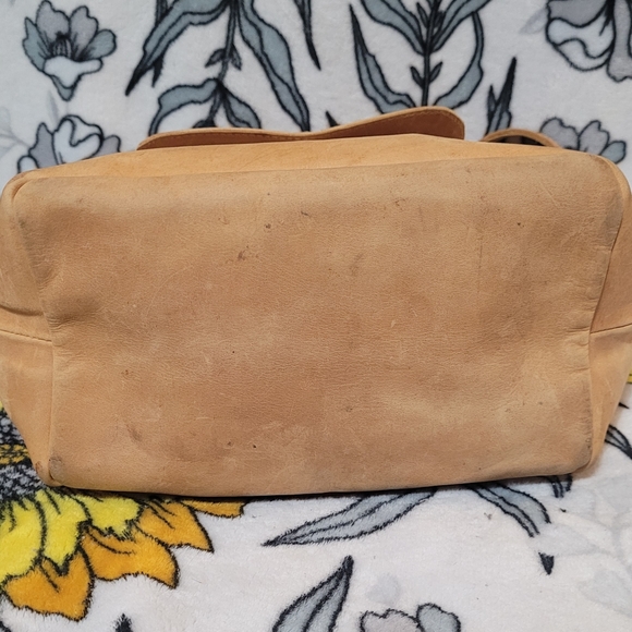 Noonday Collection Homesteader convertable backpack purse - Picture 4 of 9